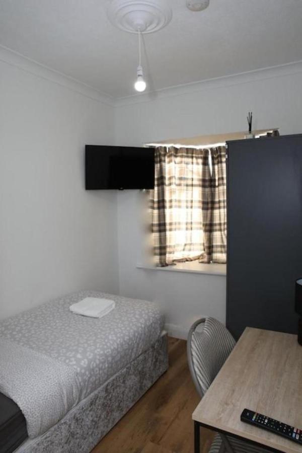 Oyo Timi Holiday Homes 런던 외부 사진