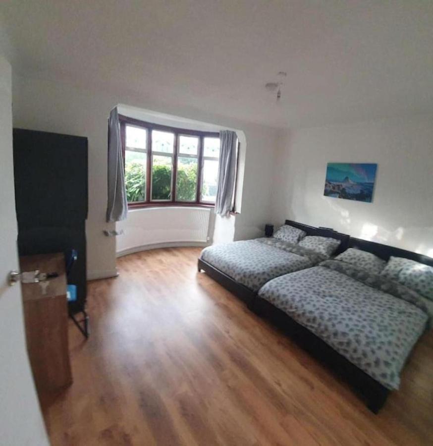 Oyo Timi Holiday Homes 런던 외부 사진