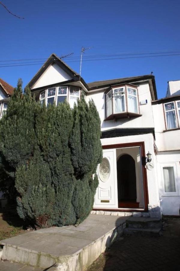 Oyo Timi Holiday Homes 런던 외부 사진