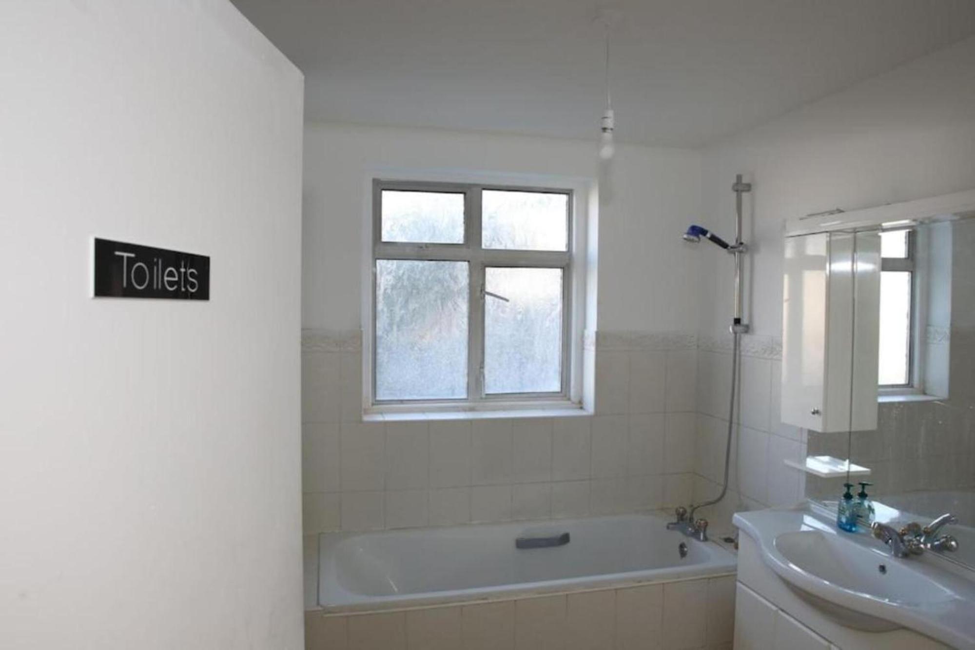 Oyo Timi Holiday Homes 런던 외부 사진