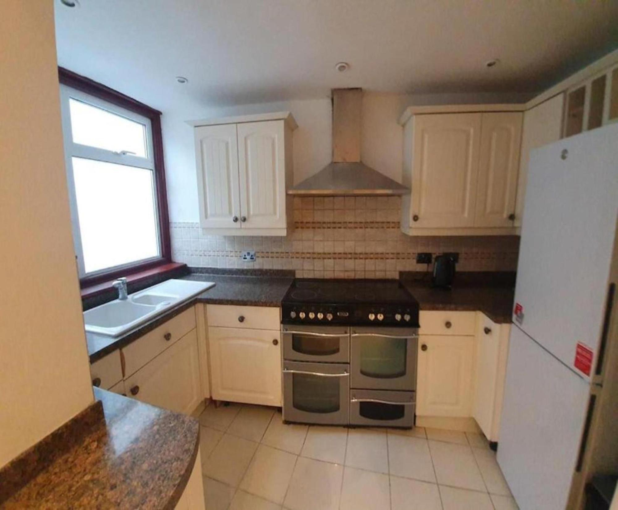 Oyo Timi Holiday Homes 런던 외부 사진